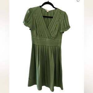 100% Silk Banana Republic dress